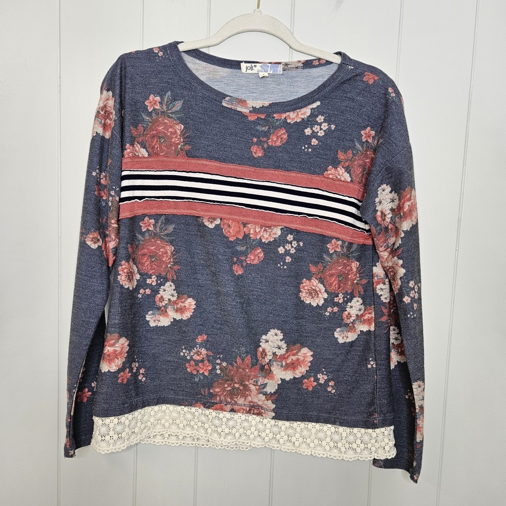 Jolt Small Top Pullover Floral And Stripe Lace Bottom‎